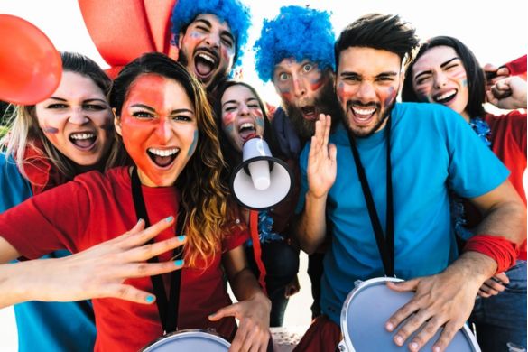 sports fans cheering